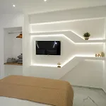 City-break Studios- Near Acropolis Daire Atina